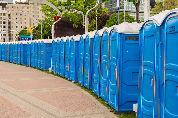 Best VIP or Luxury Restroom Trailers  in Potomac Mills, VA